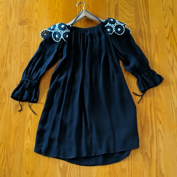 LOFT Off shoulder navy crepe dress XSP - Picture 2 of 7